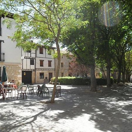 Hotel Rey Chindasvinto Коварубиас Екстериор снимка