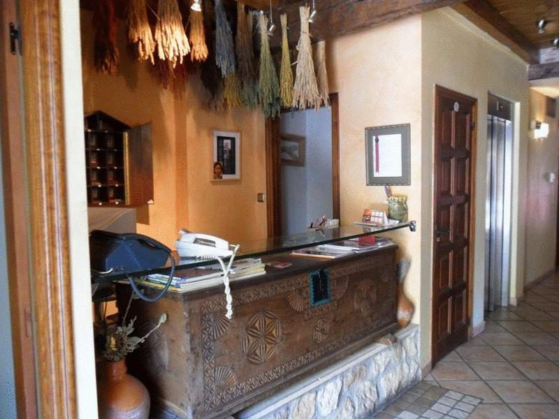 Hotel Rey Chindasvinto Коварубиас Екстериор снимка