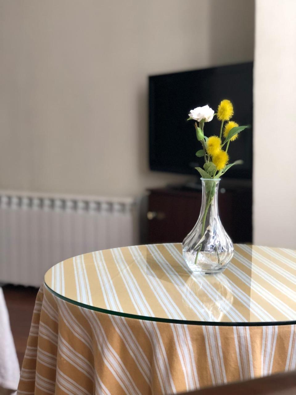 Hotel Rey Chindasvinto Коварубиас Екстериор снимка