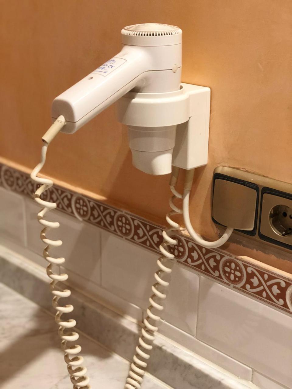 Hotel Rey Chindasvinto Коварубиас Екстериор снимка